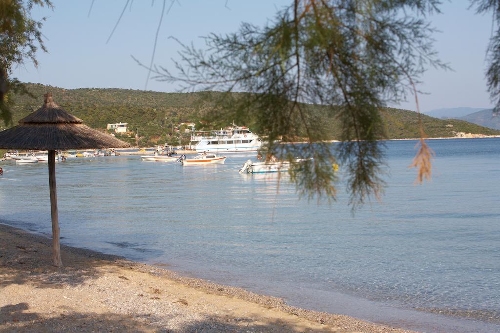 Ammos Beach Glifa  Luaran gambar